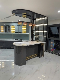Tủ bếp cánh kính 07